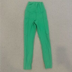 Beach Riot Vibrant Green High-Waisted Leggings
